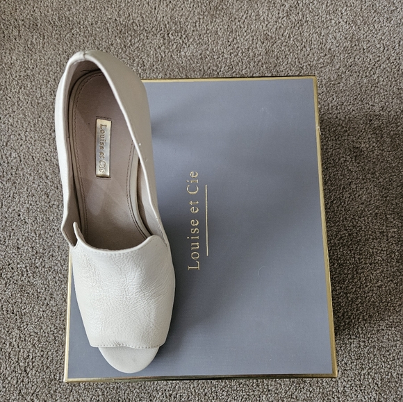 Louise et Cie Cream Leather Heels - Picture 2 of 4